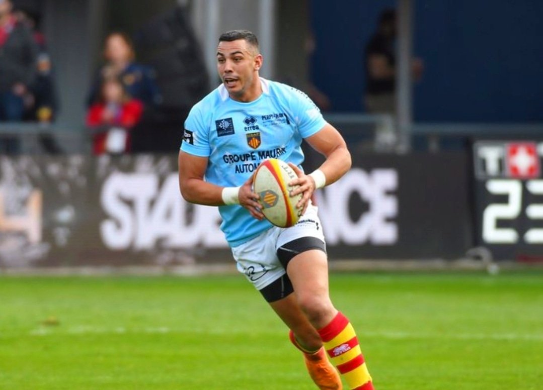 Joyeux anniversaire à notre parrain <a href="/JulienFarnoux/">Julien Farnoux</a> 🎂🥂