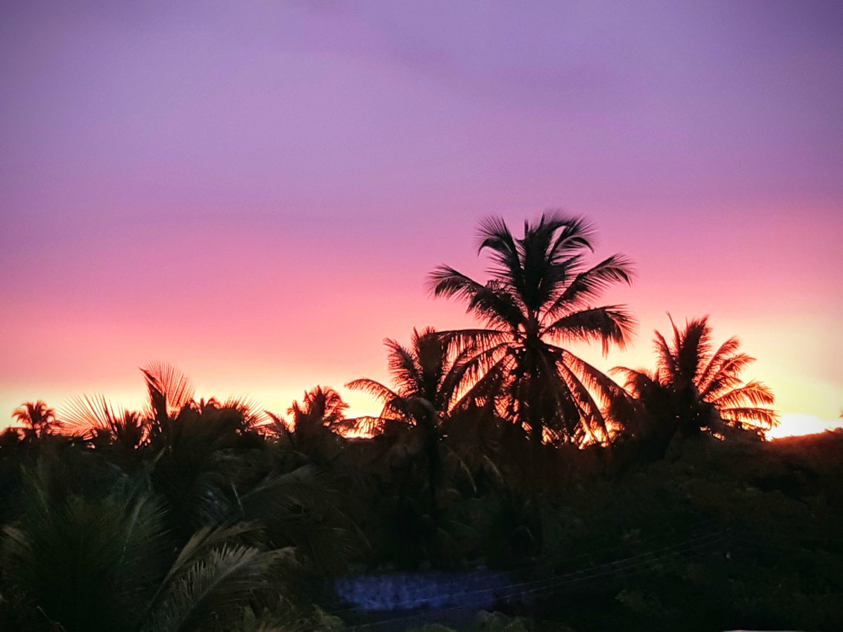 SantanaSpazio's tweet photo. Make your dreams in this lovely weekend
#SeeksLife #buscavidaexclusive #spaziosantana #spaziosantanarealty #holiday #RealEstate #realestateinvesting #LuxuryTravel #Travel #sunset #luxuryhomes #Luxuryproperty #NaturePhotography #luxuryrealestate #luxurylifestyle #airbnb https://t.co/yvhWZjPjbq