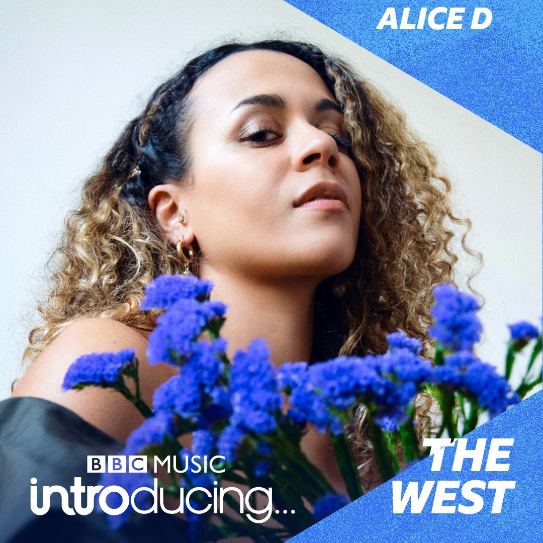 Alice Dallin (@alicedw1) on Twitter photo SO excited that I have been chosen to be one of <a href="/bbcintroducing/">BBC Music Introducing</a> in the West showcase artists!ππ₯Ί
Tune into <a href="/JamesThrelfall/">James Threlfall</a> show tonight at 8pm on @bbcbristol/ @bbcradioglos / @bbcradiowiltshire to listenπ»
Thank you for your support <a href="/bbcintroducing/">BBC Music Introducing</a> β€οΈ SO excited that I have been chosen to be one of <a href="/bbcintroducing/">BBC Music Introducing</a> in the West showcase artists!ππ₯Ί
Tune into <a href="/JamesThrelfall/">James Threlfall</a> show tonight at 8pm on @bbcbristol/ @bbcradioglos / @bbcradiowiltshire to listenπ»
Thank you for your support <a href="/bbcintroducing/">BBC Music Introducing</a> β€οΈ