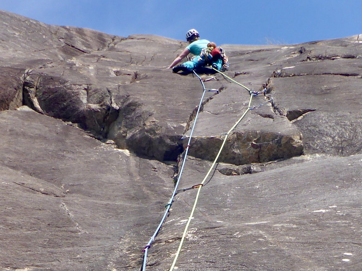 MaxHuntercouk's tweet image. Lena and I had a great trip to Shieldaig and Diabaig. We got really lucky with the weather, so we could really appreciate these stunning places. We only had time for one climb at Diabaig so we did Route Two. We both agreed it does deserve its **** @the_AMI