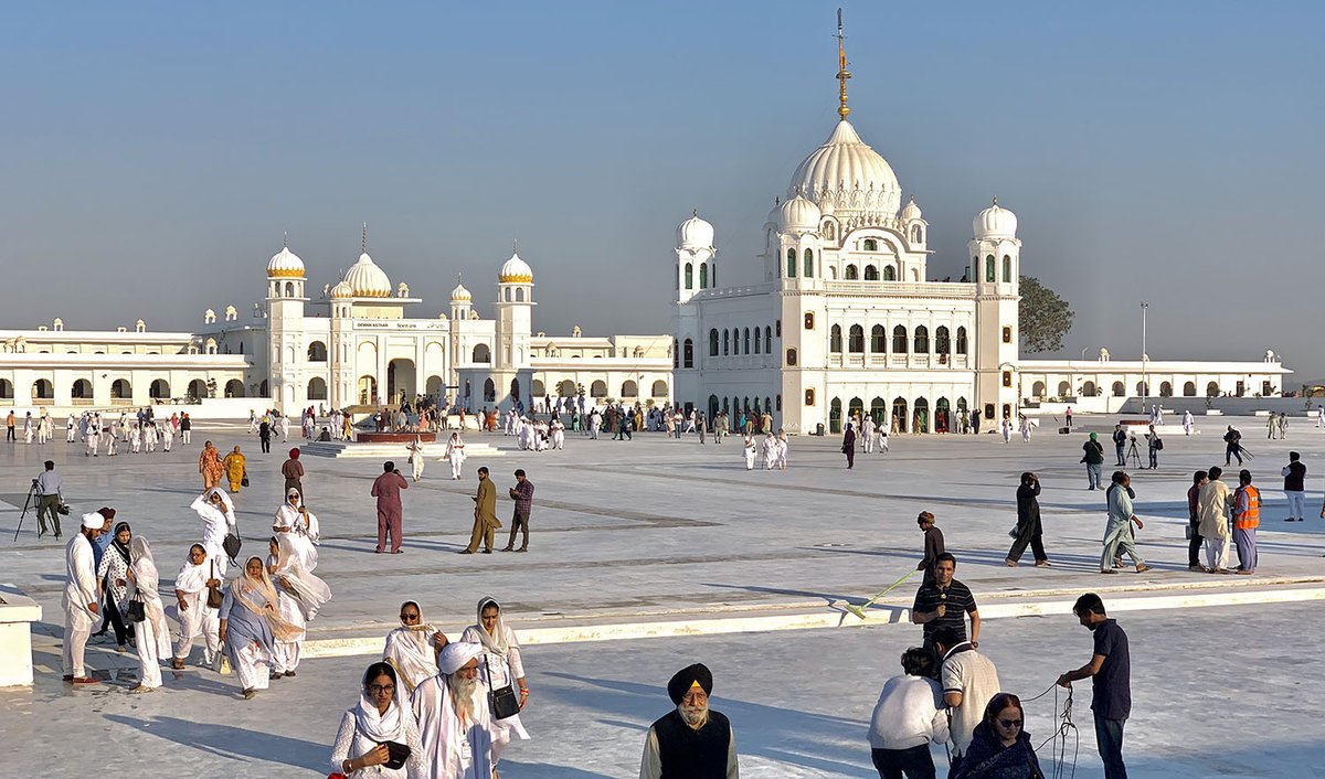 Visit_92's tweet photo. Kartarpur is a town located in the tehsil Shakargarh, Narowal District in #Punjab, Pakistan. Located on the right bank of the Ravi River, it is said to have been founded by the first guru of Sikhism, Guru Nanak where he established the first Sikh commune. 
#Visit92 #VisitPakistan https://t.co/mlxBnve8u6