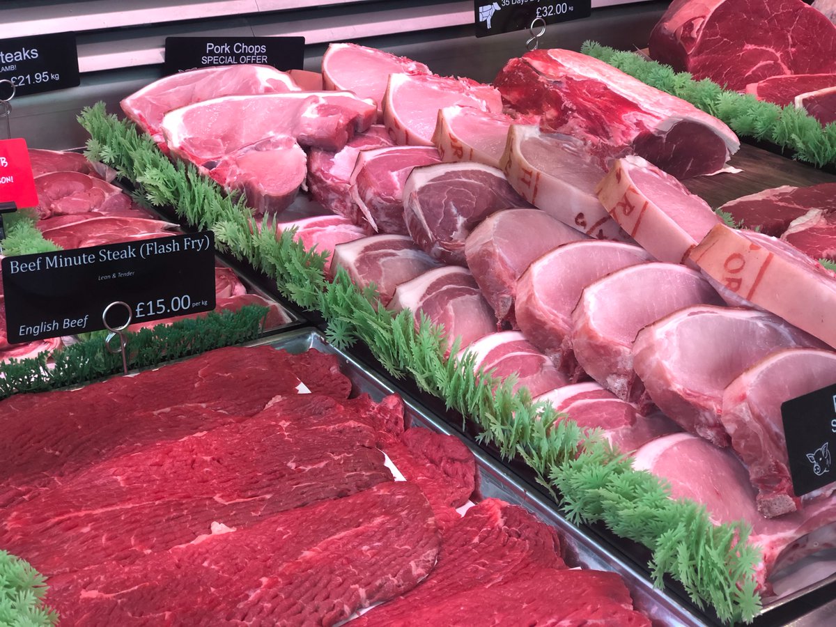 LeicesterMarket's tweet photo. Our butchers offer a wide range of fresh top-quality meats & poultry including dry-aged steaks roasting beef, T-bone, minced steak, pork steaks, belly of pork joint, chicken, marinated chicken, homemade sausages & lots more.
#butcherlife #localbutcher #bestbutcher #shoplocal https://t.co/ZLmNcQwudV