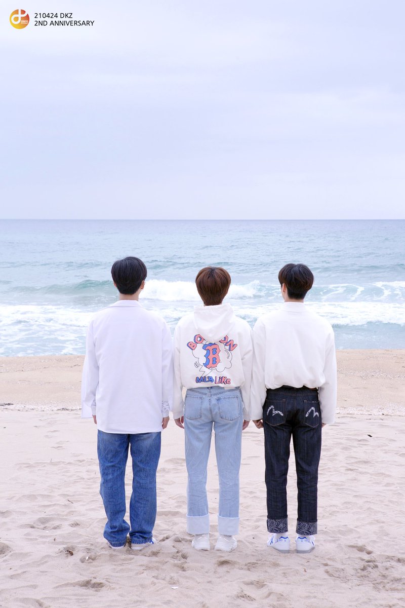 dkz_dy's tweet photo. #DONGKIZ
D-DAY🎉

#동키즈 #2주년 #0424 https://t.co/2tRTOH7MlY