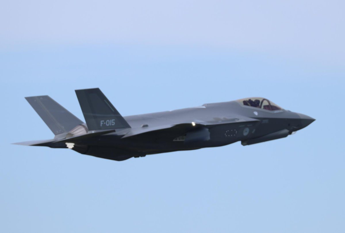 Karo_Aviation's tweet photo. Airbase #Leeuwarden is the first airbase in the #Netherlands where the #F35 #lightning II is stationed. Together with the #F16 's from this base they participated in the exercise #DeviantDragon.This exercise replaced the major #exercise #FrisianFlag this year.
#avgeek #avgeeks https://t.co/rMVMTKLvvt