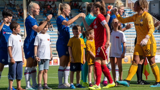 READY❓ READY‼️

🔜 #FCBCFC #MiaSanMia #UWCL