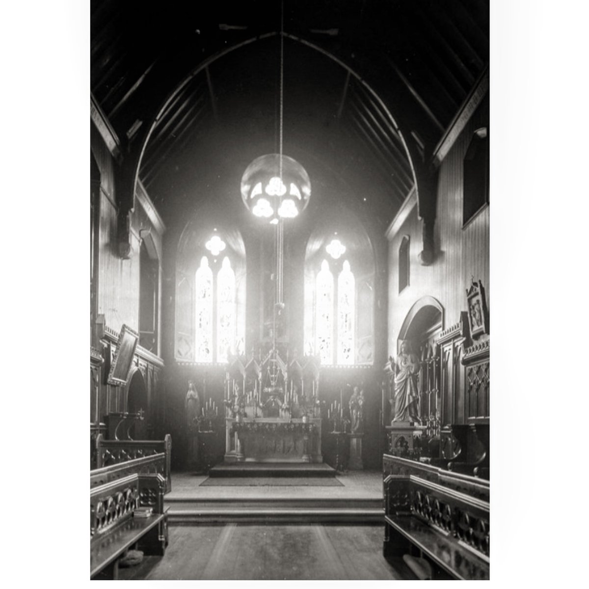 Pugin_awn's tweet photo. Interior of the #chapel of the #PresentationConvent,#Waterford, #Ireland.Designed 1841, constructed 1842-63.#awnpugin.
Some fittings and furnishings after 1852 by #EdwardWelbyPugin.
📷 2nd March 1906.@NLIreland

#pugin #augustuspugin #gothicrevival #ewpugin #edwardpugin #oldphoto https://t.co/E2coFDtRG9