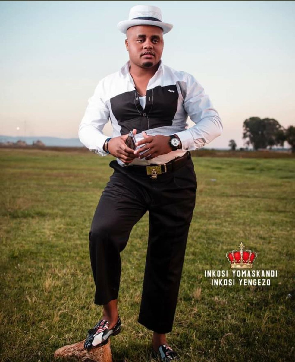shongwephilani1's tweet photo. Happy Birthday Mthandeni Gcokama Elisha Sibusiso Manqele. ukhule uqhubeke nokusipha umculo osezingeni eliphezulu. unkulunkulu akugcine. @Mthandeni_SA #AMAGEJA https://t.co/GBEl6h9BMR