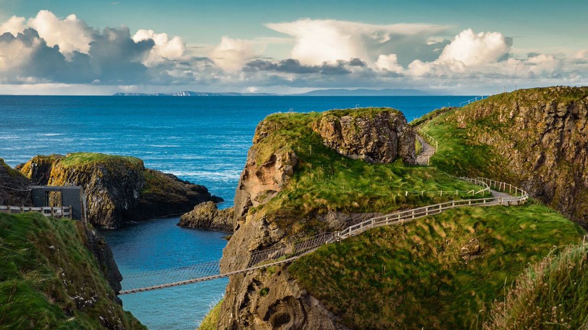 hiiker__'s tweet photo. See the UNESCO Giantโs Causeway and Causeway Coast, as well as the stunning scenery of NI on the Ulster Way!
https://t.co/REi2bNqZBr
#ulsterway #irelandtrip #irelandtravels #irelandtravelguide #ireland_insta #hikelove #irelandlife #irelandexploring #loveireland #natureireland https://t.co/h3ineGUcZ4