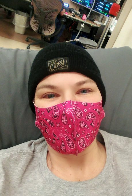 ...You can probably tell I'm in the most horrible place ever, the damn ER. 😞  Earlier today I was a bit