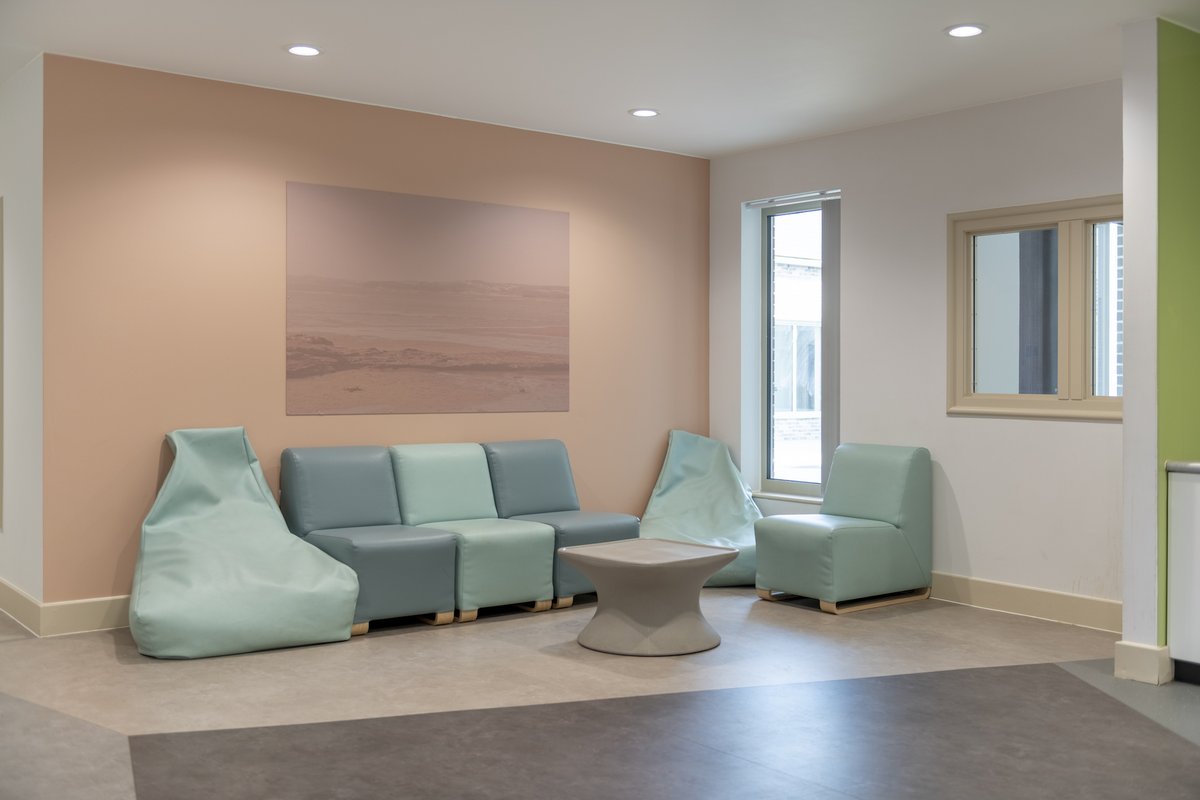 SaoltaArts's tweet image. Exhibition images: White in the sea, Vol. XIII Exmouth, Bindi Vora, 2019. Photos: Damien Griffiths courtesy Hospital Rooms. Closing exhibition for @galway2020 #TheDeepestShadeofGreen #gaillimh2020 #LetTheMagicIn #SaoltaArts #artsandhealth