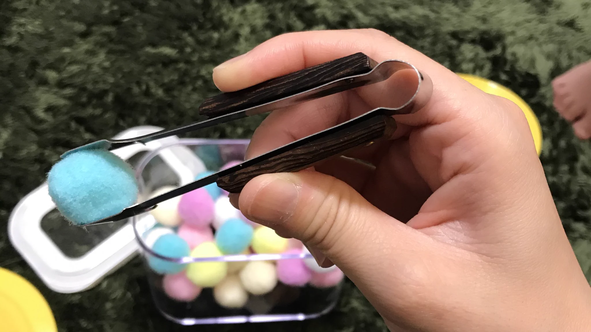 ダイソーで全部揃う「お箸の練習になる遊び」！まだお箸が苦手なお子さんにおすすめです！