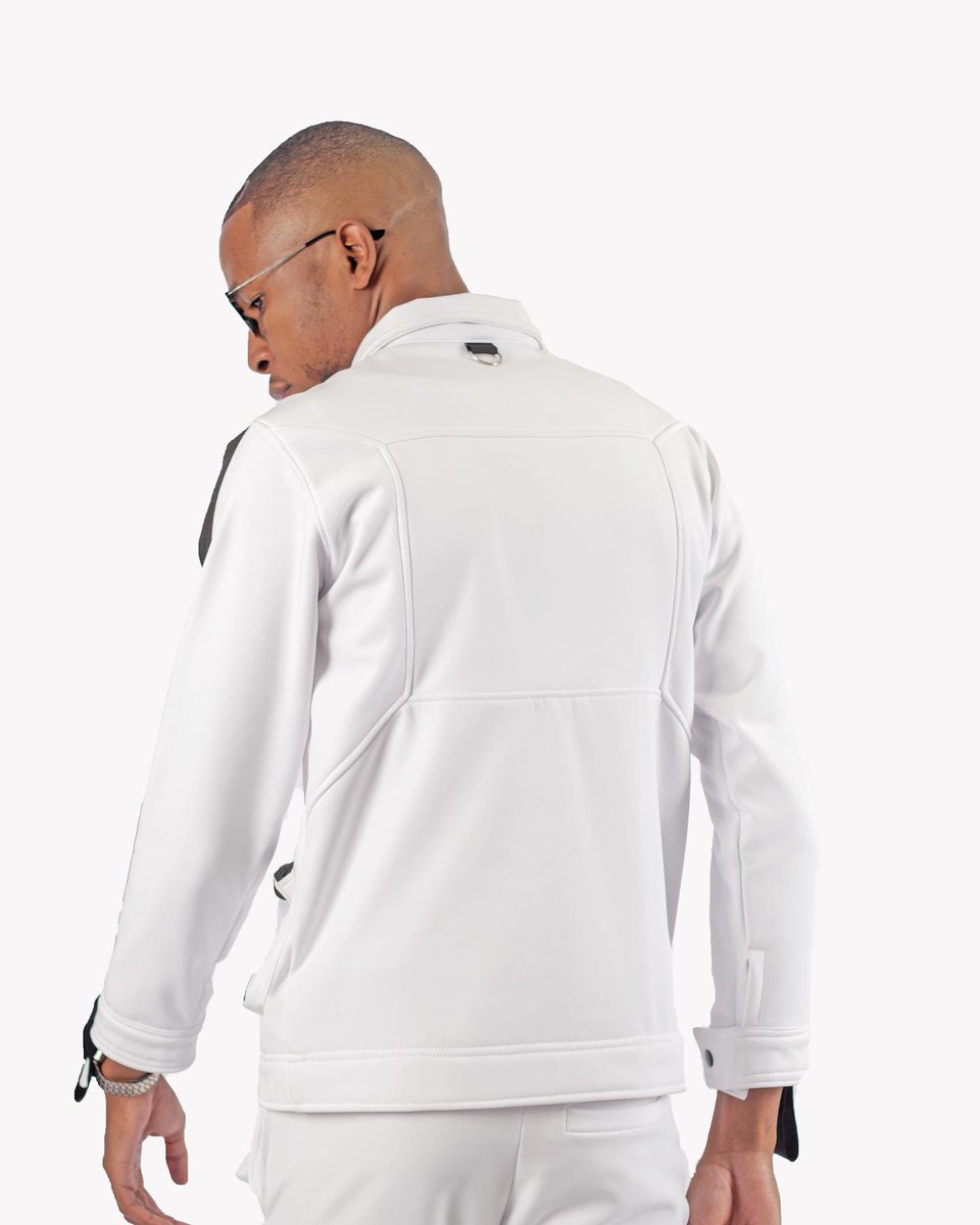 laybackgarments's tweet photo. The antidote making people feel/look good about themselves is installed in our products when we manucfacture them, choose a brand that prioritise your satisfaction.😄

To view more of our products or get info about us click on this link👇🏽.

https://t.co/QkAmqN2H58 

 #DJSBU https://t.co/9YsJchyXPY