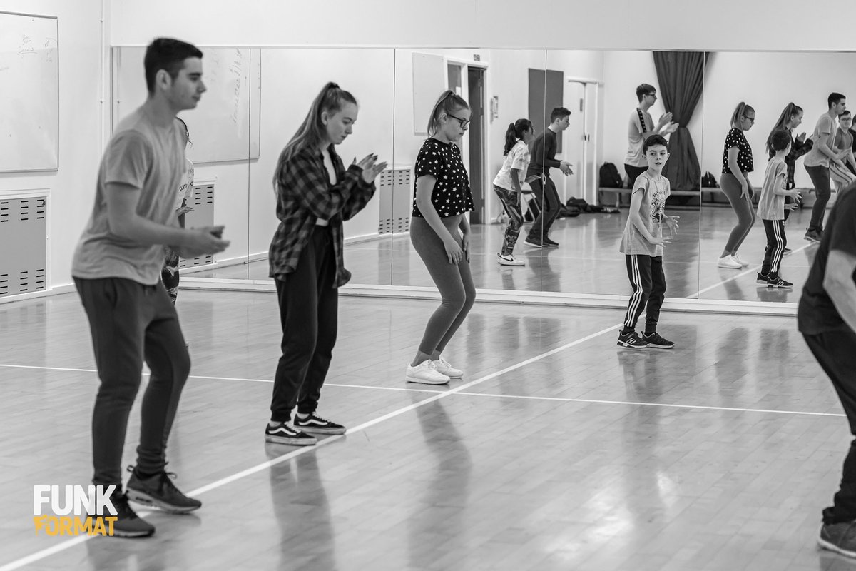 Have you seen our project?
Creative exploration of the links between African dance, Heritage of #Portsmouth and Street dance. #heritage 
youtu.be/7tJ599ESR9o

<a href="/eh_shoutoutloud/">Shout Out Loud</a> <a href="/EnglishHeritage/">English Heritage</a>

📢🎥🎻
Simon Harmer
<a href="/SashaRaw/">MR SASHA</a> 
Urte Laurinaityte
<a href="/LewisWoodMusic/">Lewis Wood</a> 
<a href="/catfinchmusic/">Cat.Finch</a>