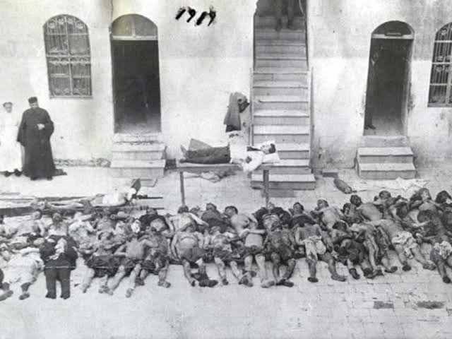 AmyParisian's tweet photo. 20 years ago today France 🇫🇷 officially recognized the Armenian Genocide despite the threats and ultimatums from Turkey.

On the anniversary of the Armenian genocide, I want to show my solidarity and respect for the Armenian people.

#ArmenianGenocide 
#Armenia https://t.co/3NdiYEb9h2