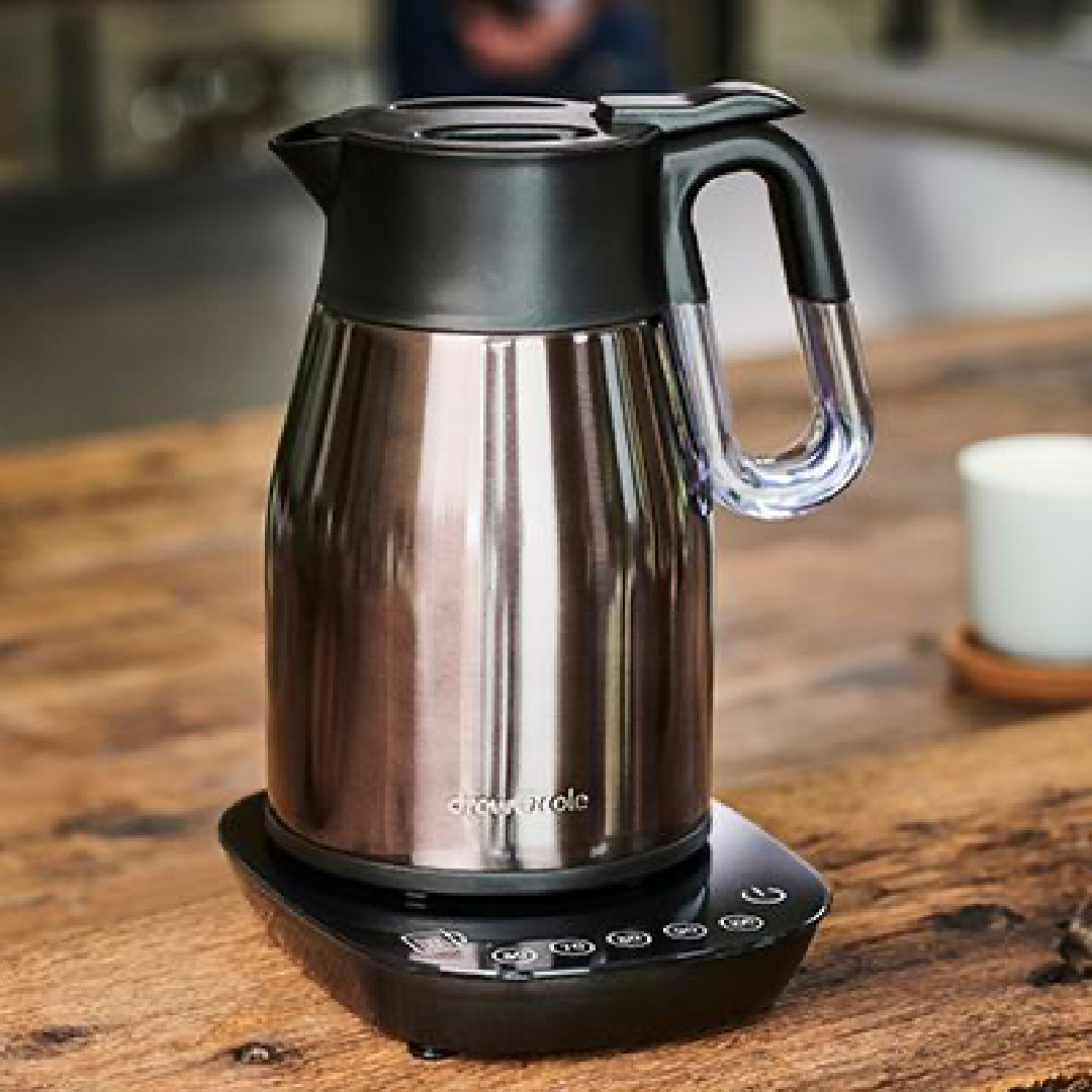 drewandcoleUK's tweet photo. RediKettle is uniquely designed to keep water hot so it's ready when you need it, no need to re-boil - perfect for those working-from-home cuppas!
Find out more π https://t.co/fcU7JUnIph
#drewandcole #kettle #redikettle #tea #coffee #brew #cuppa #wfh #home #kitchen https://t.co/69LZBkh7kV