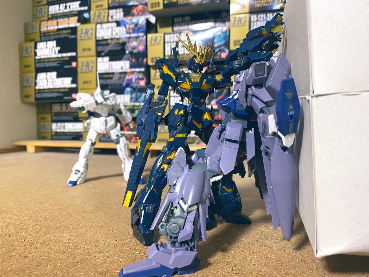 クノティス お前も ガンダムか