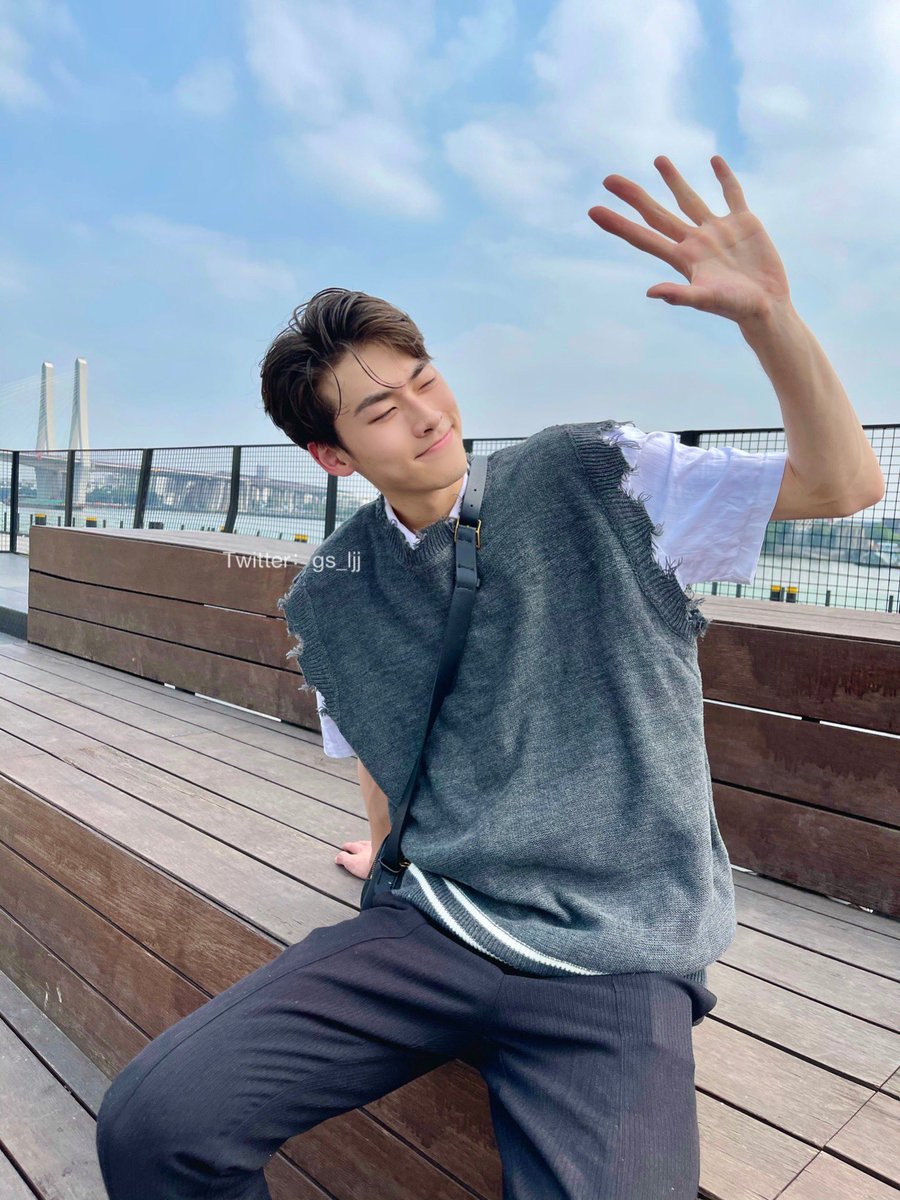 gs_ljj's tweet photo. 有少年感吗 https://t.co/zSuYuUAdpm