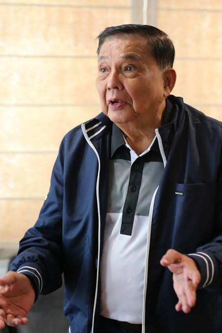 วัยรุ่นชอบคุณลุงครับ tweet media