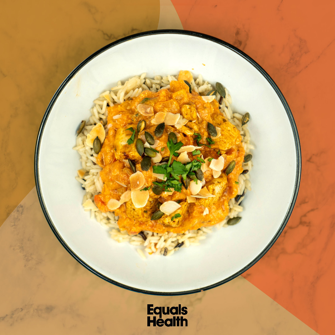Equals_Health's tweet photo. Serving up our delicious Healthy Kickin’ Chicken Curry for this weeks Saturday night #fakeaway 🍽

A delicious organic take on the traditional creamy chicken madras. Served on a medley of fluffy wild rices and finished with crunchy flaked almonds and toasted pumpkin seeds https://t.co/CzYb5beEih