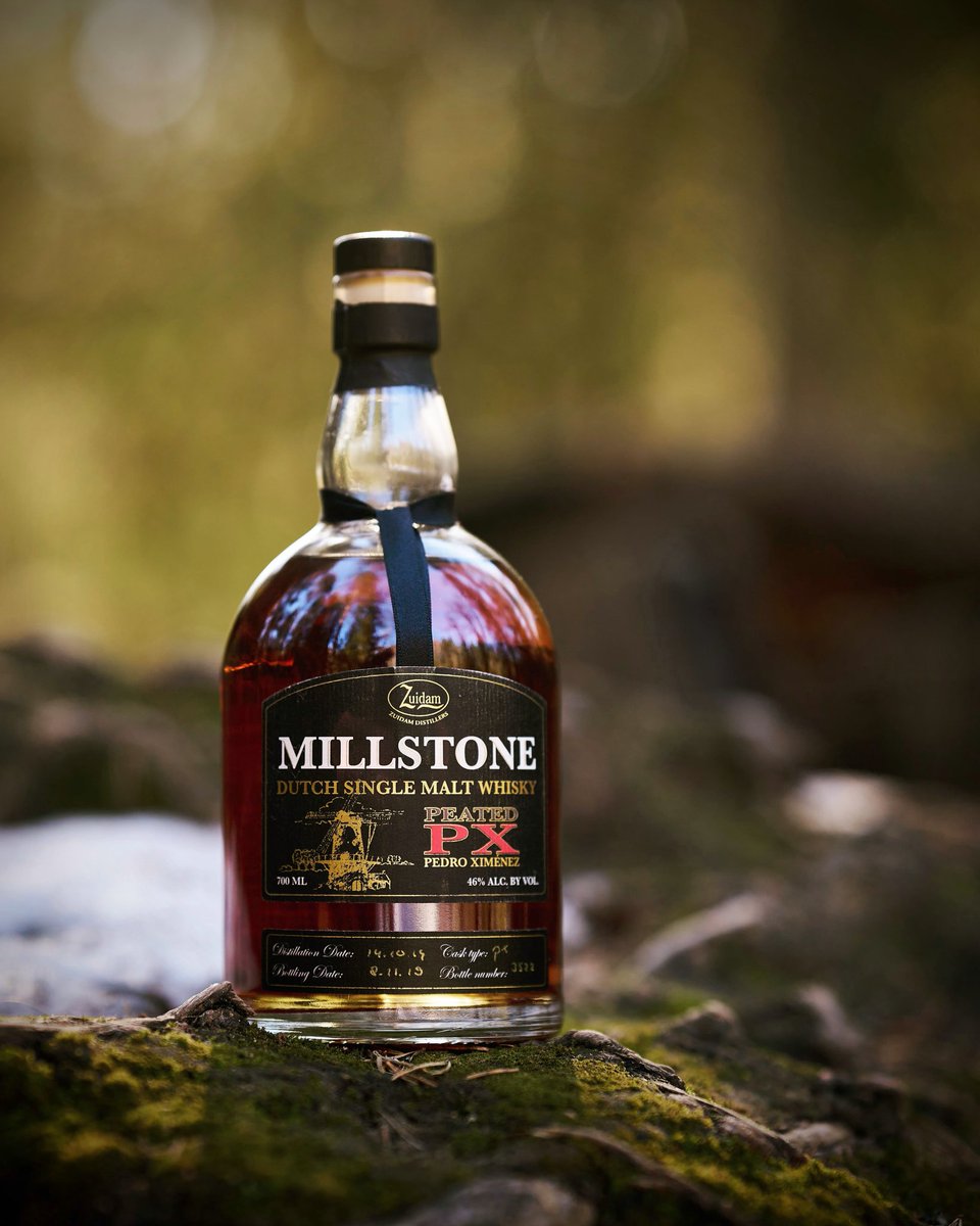 smoke_peat's tweet photo. Millstone Peated PX from @Zuidam_Distil Netherlands.
Matured in PX casks, 46%.

Sweet PX explosion with soft but intense campfire smoke. Wow!😋🥃🥃

#singlemalt #whisky #singlemaltwhisky #peatedwhisky #peated #whiskylove #whiskyphoto #whiskytime #dram https://t.co/KvTpc3Y9EA