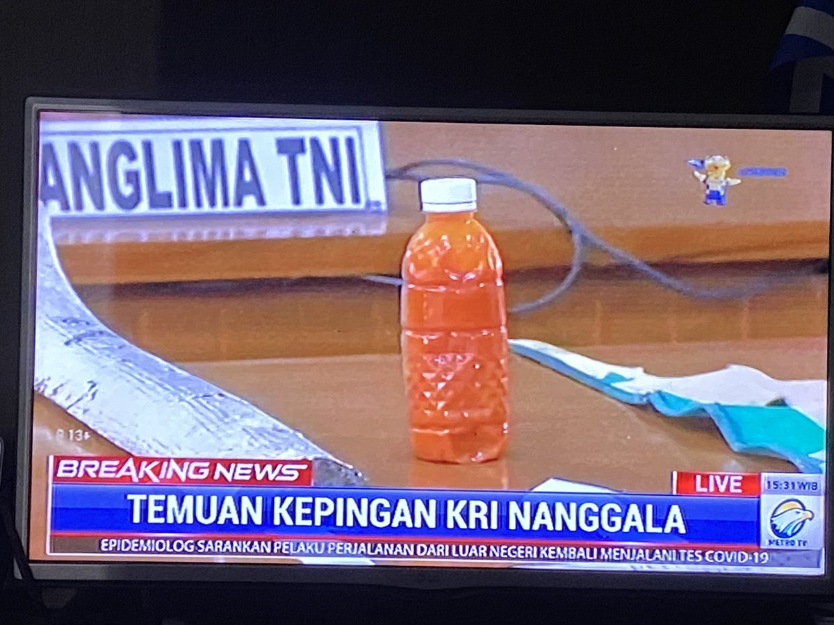 restyworo's tweet photo. JUST IN: Indonesian navy found some debris, items identified as part of the missing KRI Nanggala submarine. now it’s a “subsunk” operation; navy chief said it is likely to have sunk to a depth of 850 meters https://t.co/XUMGWN2ONu