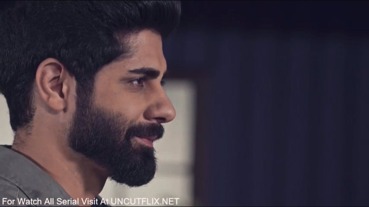 LOVEBUNNYMYEON's tweet photo. The side profile of #RrahulSudhir..The sharp outline with the perfect curve..The sharp jawline under those ugte hue jhari..Hayee..😍🤤

And the swag..Alag hi personality hai..❤

And dnt mind I love his jhari but abhi kuch jyada hi ug chuka hai..😗😬

#IshqMeinMarjawan2 #RraArmy https://t.co/9pIEIB7yqF