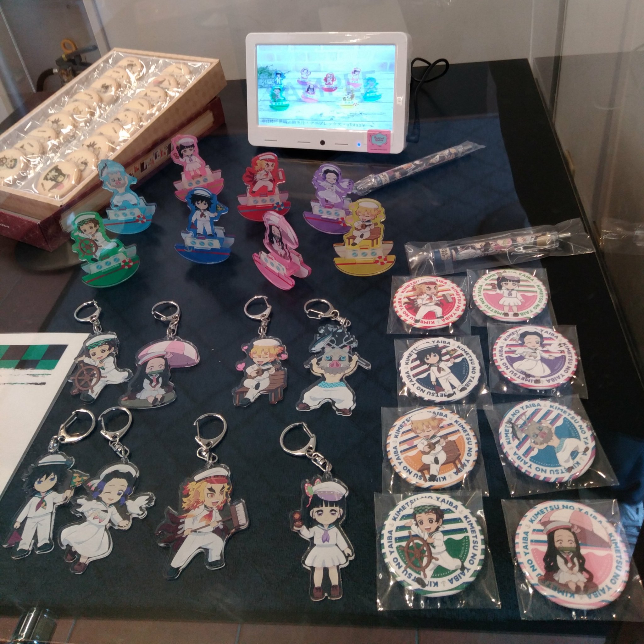 黒猫★*acnh🍑🐈 on Twitter "★ラグーナテンボス＆鬼滅の刃★ コラボチュリトスとコラボドリンクをいただきました😆💞 お土産