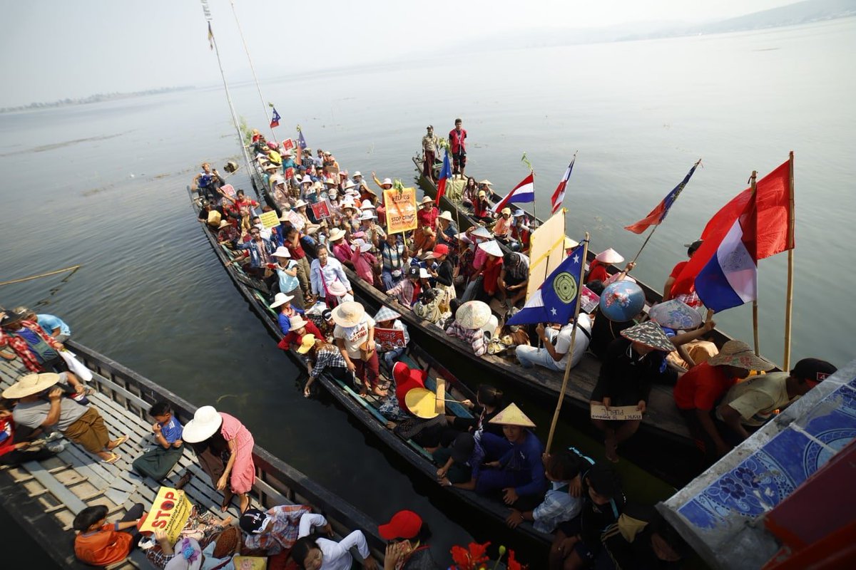AyeAyesann's tweet photo. Floating Strike in #PhalKone against #MurdererMinAungHlaing today. Brave Civilians Protest On Land, On Mountain, On Water every day.
#Apr24Coup
#WhatsHappeningInMyanmar https://t.co/U0kxMwbBMK