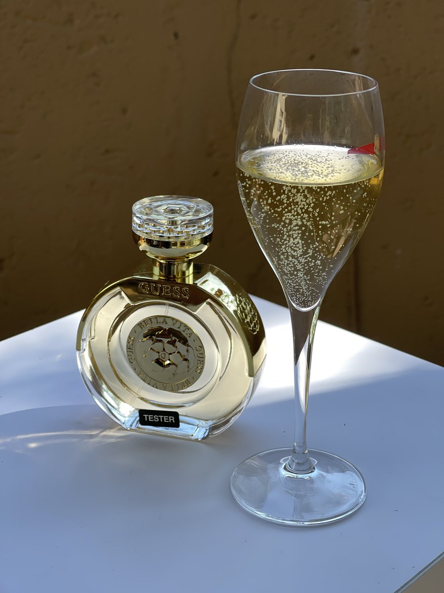GoTrendSA's tweet image. Mornings with @Fragrance_Queen and Bacher &amp;amp; Co for the latest in fragrance for 2021!