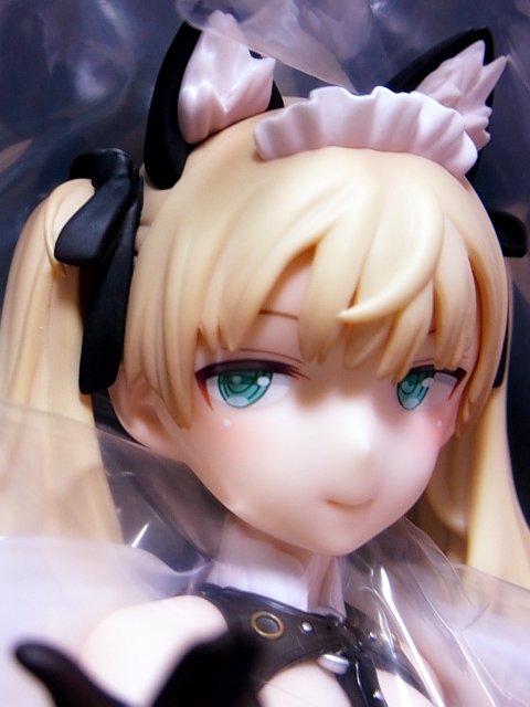 ネイティブさんのえっちフィギュア、ノーラの先行サンプルをいただいた。

まつ毛の端が赤くフェードするとことかも再現されててすごい…

あとえっちフィギュア、中見える窓開きタイプの箱じゃないんですね。 