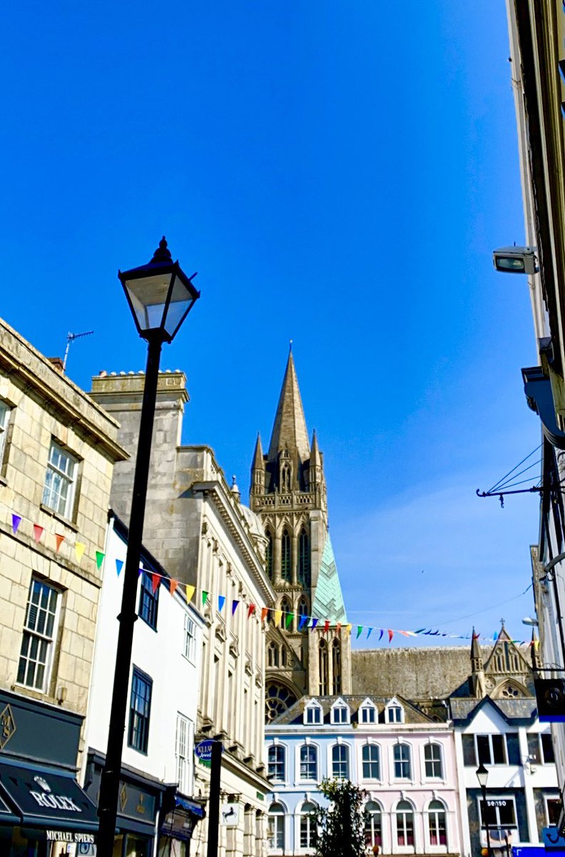 Weekend Highlights Pt 1: a 10-minute holiday, aka a walk to find coffee #truro #trurohour #lovelocal #shopsmall