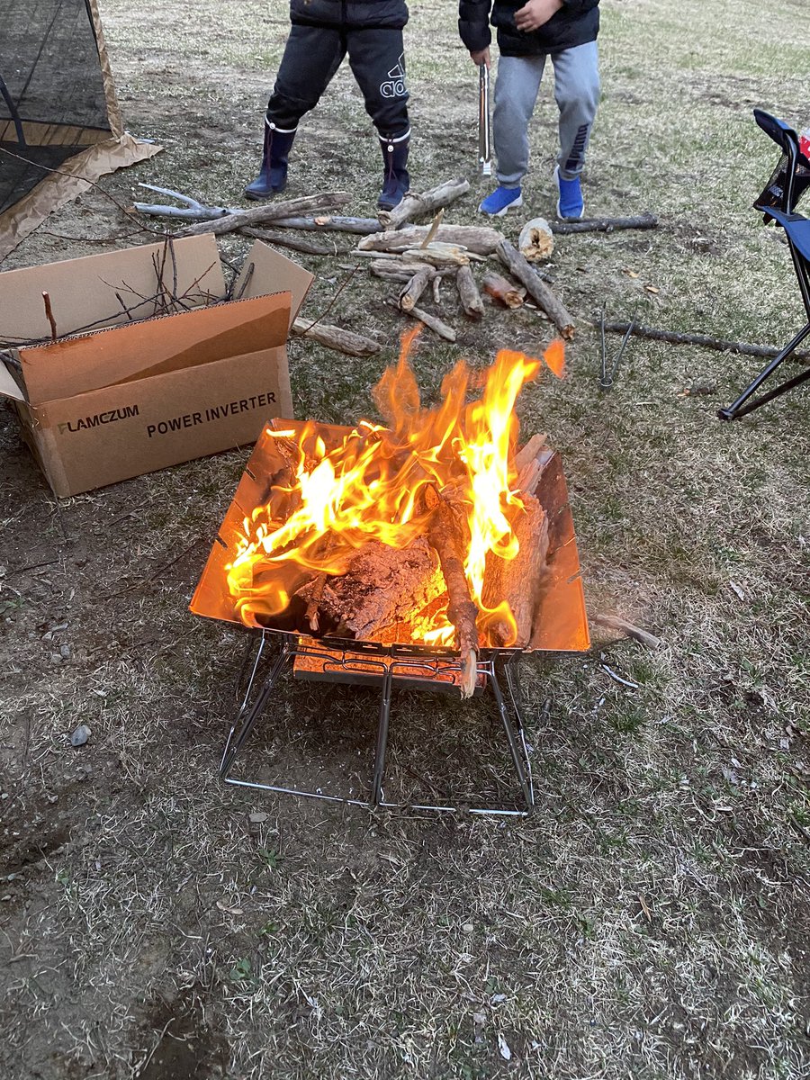 キャンピングカーで初めてのキャンプ！マイナスイオンに包まれてます^_^