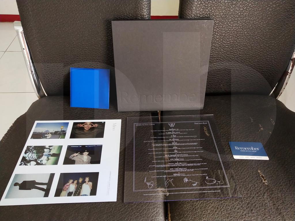 n51527744's tweet photo. WTS / WANT TO SELL
Ready Ina | Bisa shopee free ongkir
Winner Remember 3rd Full Album US Ver.
FULLSET POLAROID MINO + POSTER
Good cond
215.000,00
wtt wtb inner circle innercircle ic kpop pc photocard seungyoon yoon hoony seunghoon jinu full set bts #icsell #icbuy #wtswinneralbum https://t.co/40FnUz30TQ