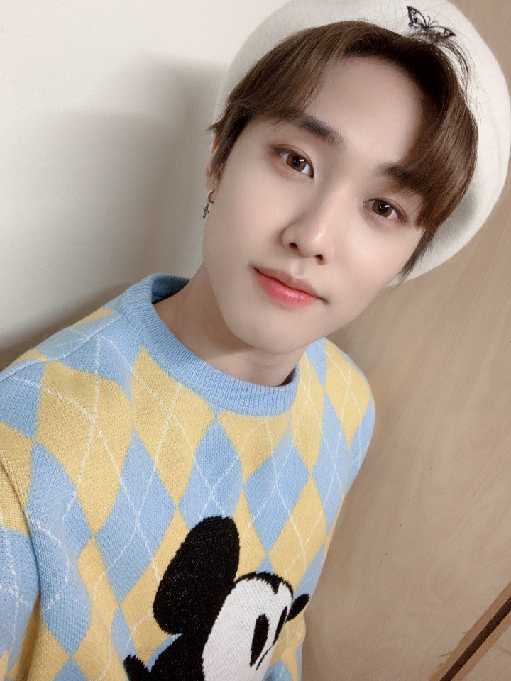 jacobthinker's tweet image. i’ve been so inactive due to college and other life stuff, but i am here to say hello !!!!!!!! my birthday is coming up, and i’ll be 20, so i’m a little excited 🎶