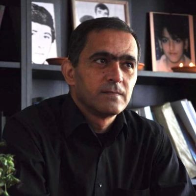 Ali Engin Yurtsever: Erdoğan’dan Sonrası-3

☑️Erdoğan iktidarı geniş yığınlardan görünür ve görünmez silahlı milis grupları oluşturmuştur. 

İktidarı kaybetmenin son noktasında elbette silaha sarılacaklardır.

nupel.online/ali-engin-yurt…