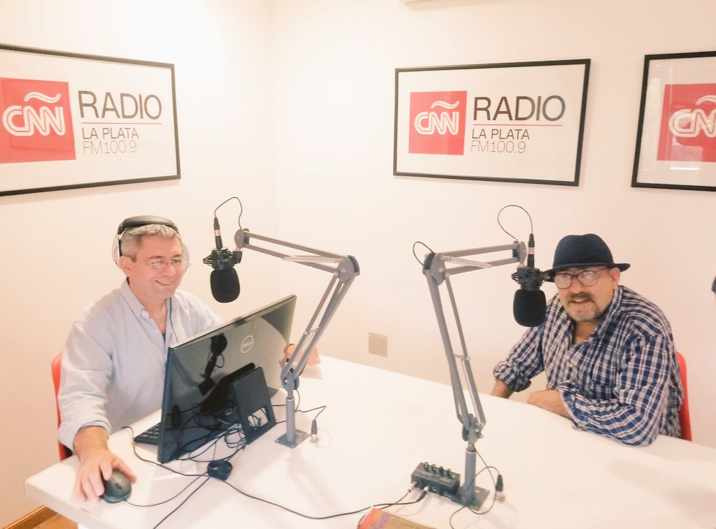 RadioKiwik's tweet photo. Seguimos disfrutando hasta las 13 hs. en #CNNRadioLaPlata
👉 FM100.9
Siempre del lado de la información!
#CiudadanosCNN con @PicoSanzone @JoseCarut y @totocarrizo https://t.co/uBWnkj9xGO