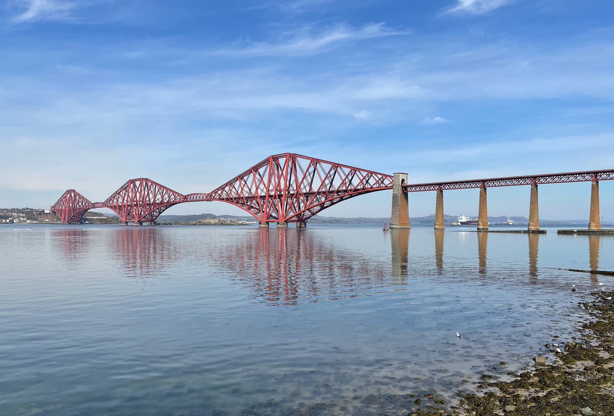 The Forth Bridge & glorious weather 👌 @VisitScotland @TheForthBridges @VisitFife