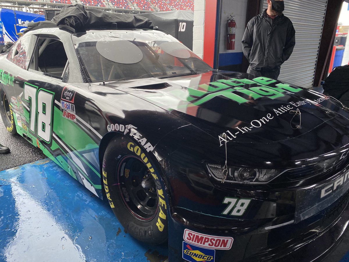 TeamBJMcLeod's tweet image. Pushing the @SkuttleTight machine through tech inspection @TALLADEGA! 🔥

@jesselittle97 / #XfinitySeries