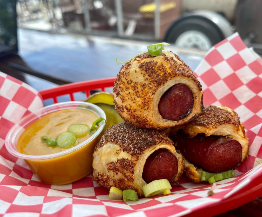 Happy National Pigs-in-a-Blanket Day! Who’s celebrating with Snap-O-Razzo dogs? Tag us in your pigs-in-a-blanket creations. These ones were whipped up a couple weeks ago by the talented @chefbkalman at @soulbellybbqlv! 🔥