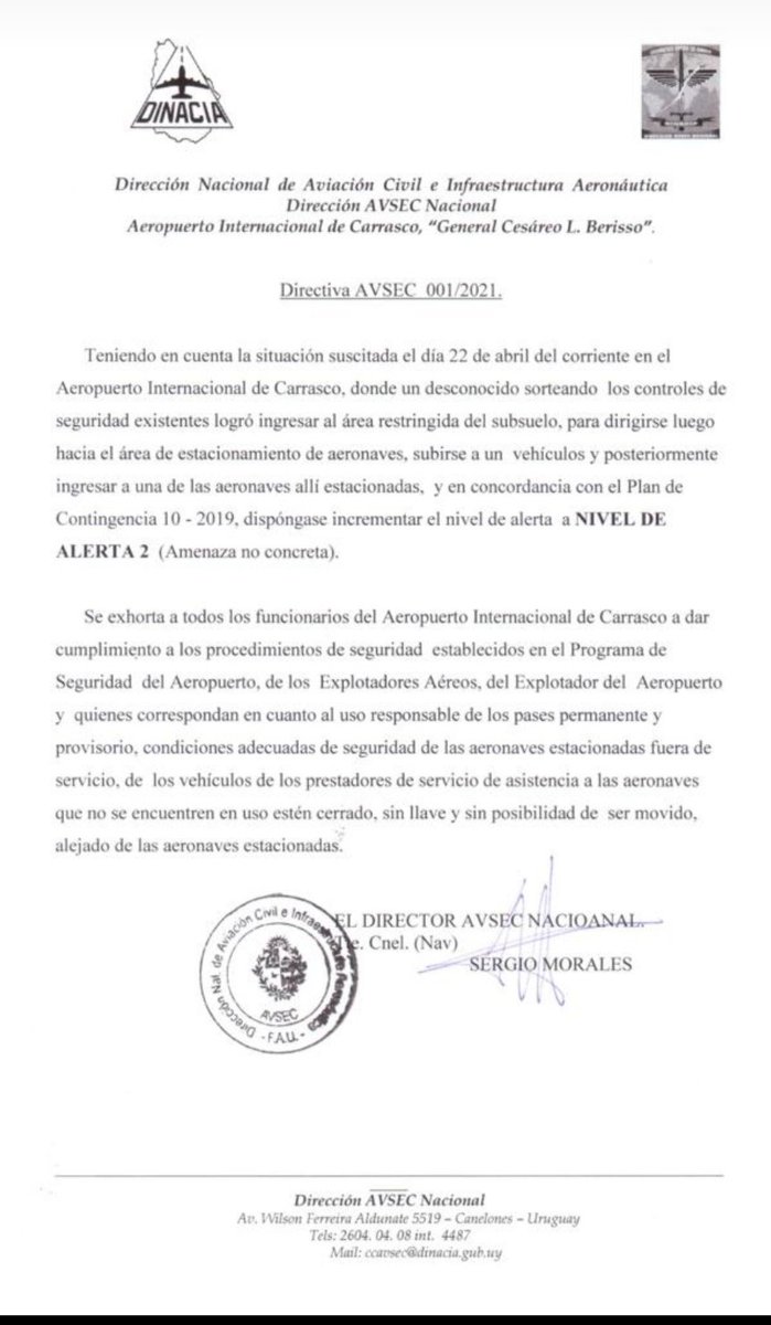 igalvar71's tweet photo. PRIMICIA: La Dinacia subió el nivel de alerta a "amenaza no concreta" después de que el jueves se detuviera a un brasileño indocumentado que vestido de mantenimiento logró sortear todos los controles de seguridad del Aeropuerto de Carrasco para subirse a un avión de American. 👇 https://t.co/nZ9kCYh7a5