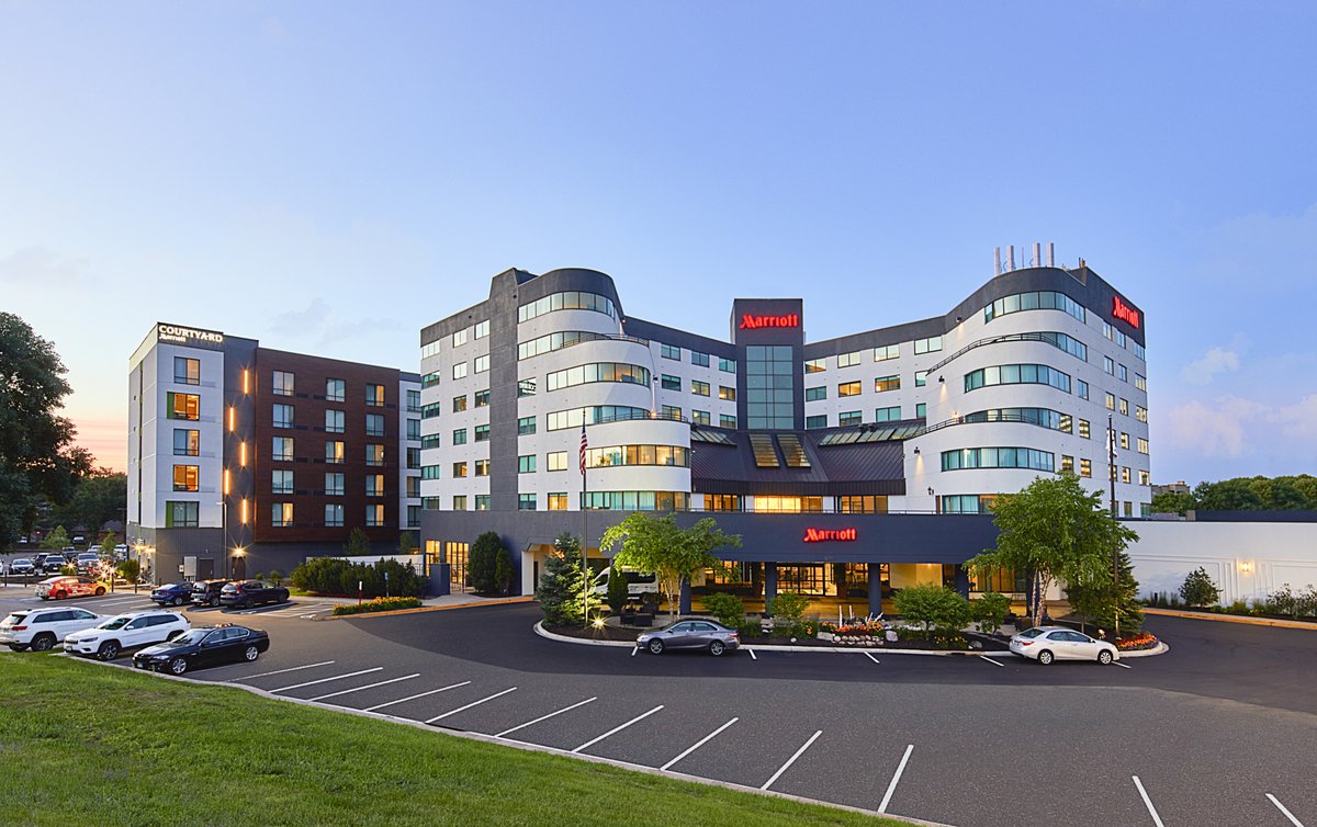 MarriottMWest's tweet photo. Be our guest! We look forward to welcoming you through our doors. https://t.co/Wc65kqg2kb