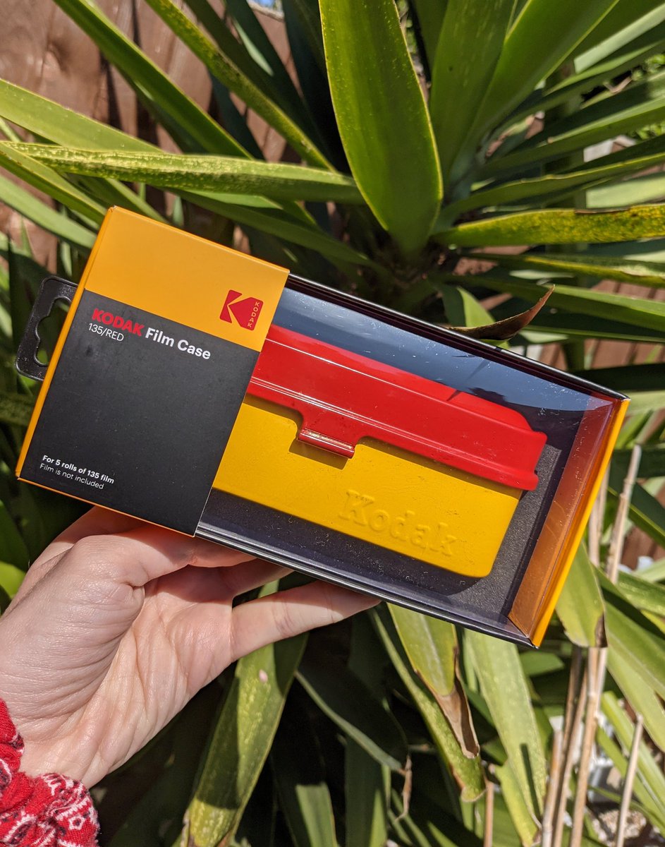 jayneknight29's tweet photo. I LOVE my new film case, long live the Kodak brand! 📸 @AnalogueWLand #analoguefilm #kodak #filmcase https://t.co/nbpPRpNlgl