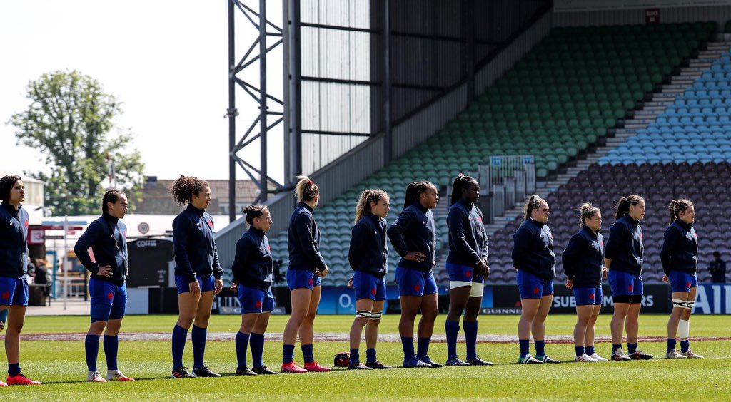 BernardLaporte_'s tweet photo. Bravo à nos bleues qui se rapprochent de match en match des meilleures équipes du monde. 
Nous sommes fiers de vous 🇫🇷 https://t.co/ULaW03jfJ4