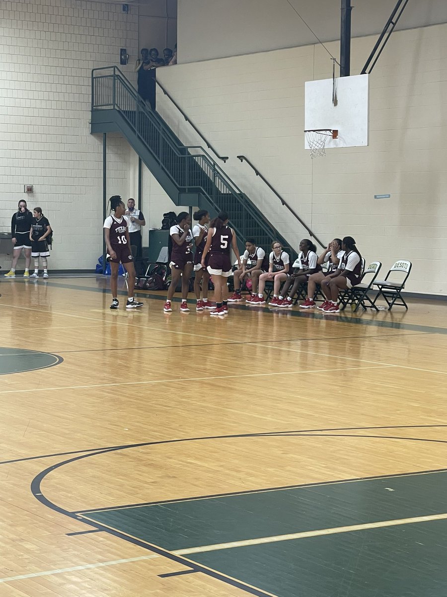 Coach Riley 🏀🏀🏀 tweet media