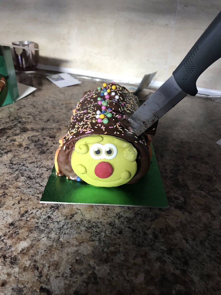 christate8's tweet image. #FreeCuthburt snitches get stitches Clyde!