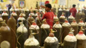 MirTehsin's tweet photo. The Gurdwara Samiti of Ghaziabad's Indirapuram locality has started providing oxygen cylinders to Covid-19 patients in dire need of oxygen.

#BREAKING #NEWSUPDATE #OxygenCrisis #OxygenEmergency #BreakingNews https://t.co/rUpp9stwMo