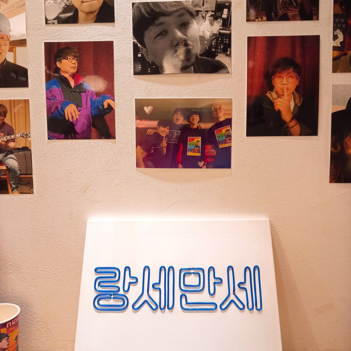 serendiiiii0_0's tweet photo. #viva_bluebird
랑세생일카페!!!💙
진짜 너무 아기자기~ 예쁘고 
알깡 노래도 나와서 넘넘행복했던..ㅜ
4월은 참 행복한 달이네요~💕
귀여운 늘보랑세님 다시한번 생일축하드려요!🎉🎉🎉 https://t.co/QyxAaoVR9d