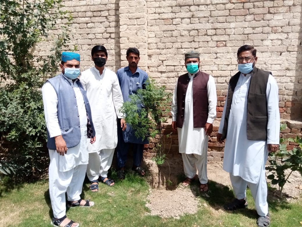 Make_Pak_Green's tweet photo. Ramadan Tree Planting Campaign
Today plantation activity at Little Angels Education System Pakpattan Sharif . In which very respectful members participated. We are thankful to respected Aqeel sb and all the school management. https://t.co/HnK9cTOGiY