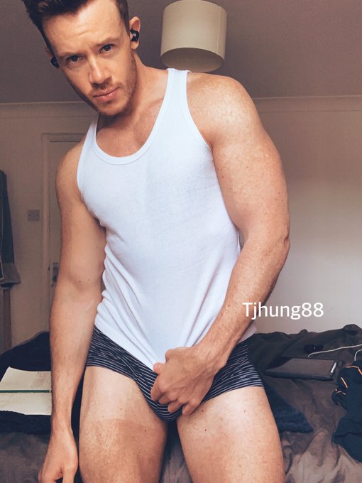 2 pic. Happy weekend ?? *I’ll post a D pic soon https://t.co/yvbIRUioCX