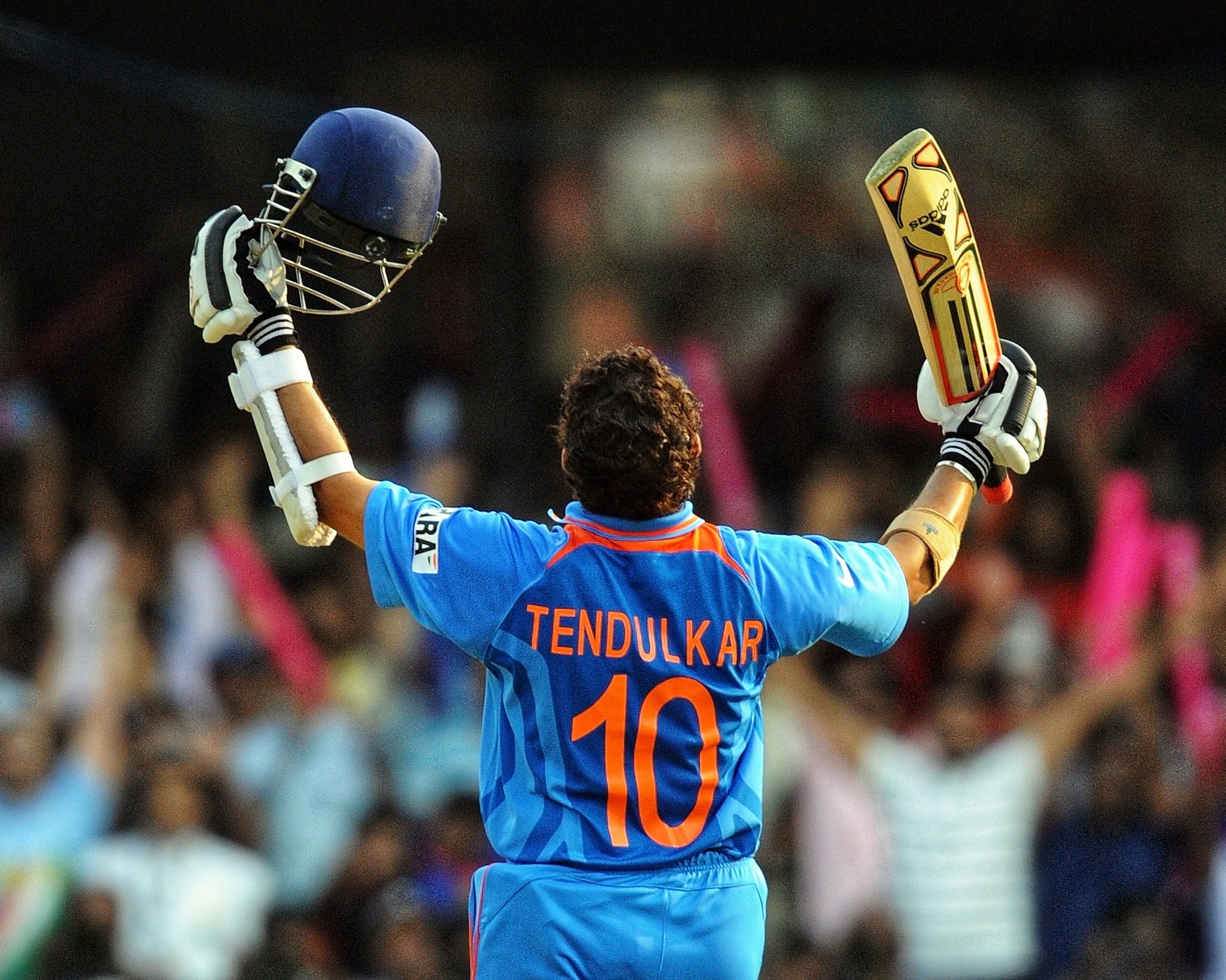 Happy Birthday master blaster (Bharat Ratna) Sachin Tendulkar sir.. 